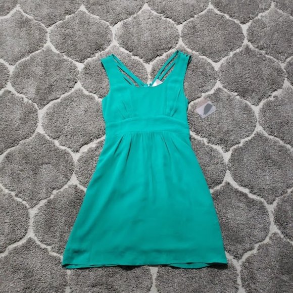 NWT Forever 21 Green Strap Sleeveless Mini Dress - Picture 2 of 10